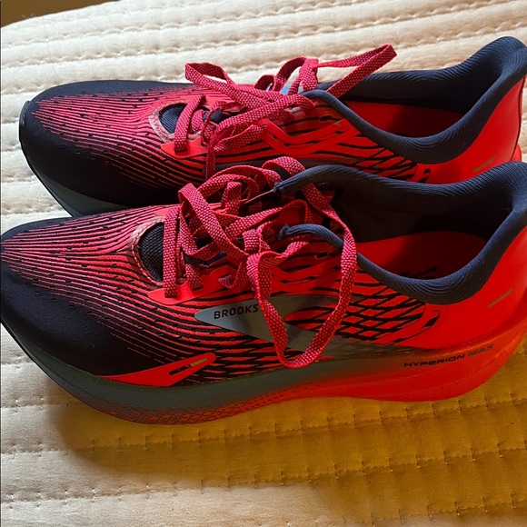 Brooks Hyperion Max Red and Black Sneakers - Picture 1 of 6